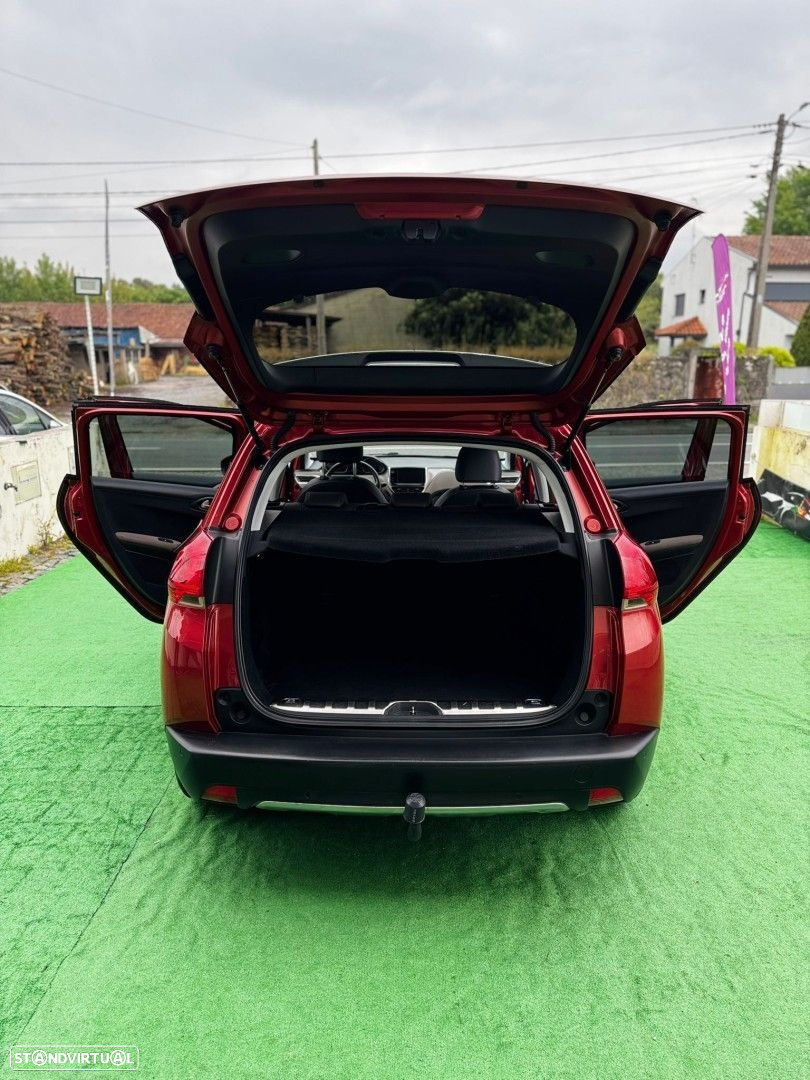 Peugeot 2008 1.2 PureTech Allure - 11