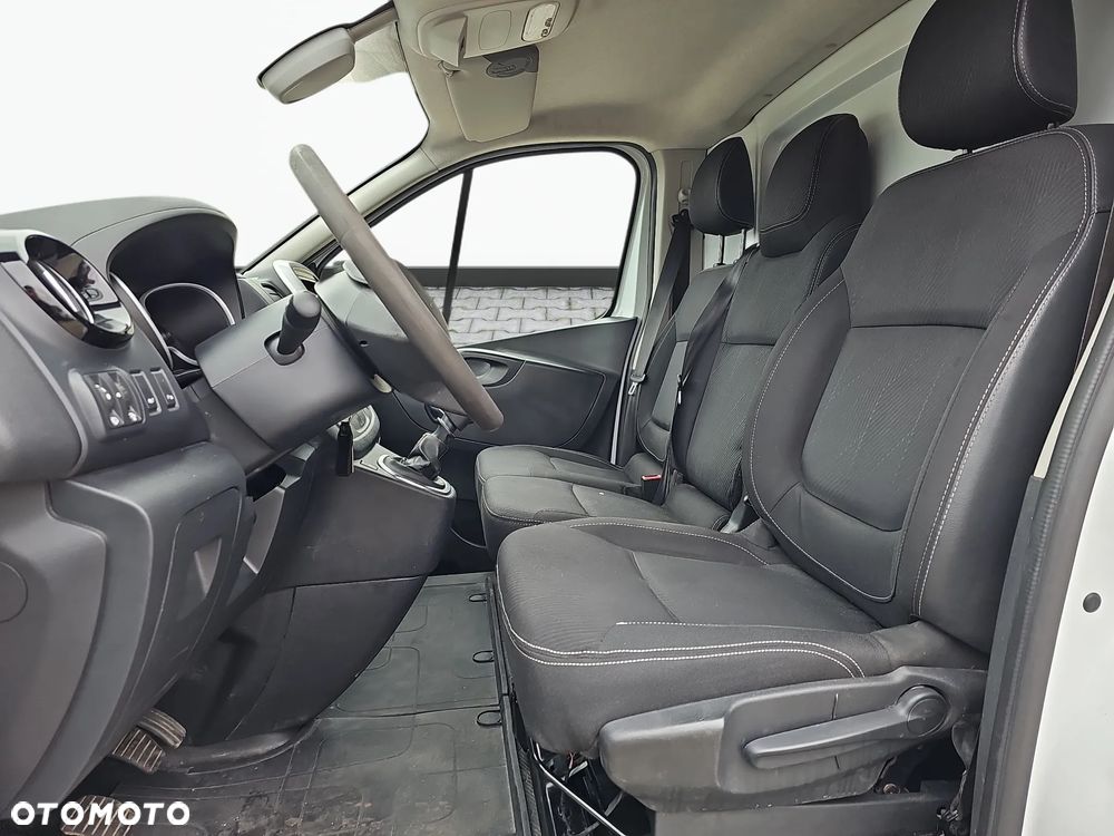 Renault Trafic L2H1 Pack Clim 120KM - 9