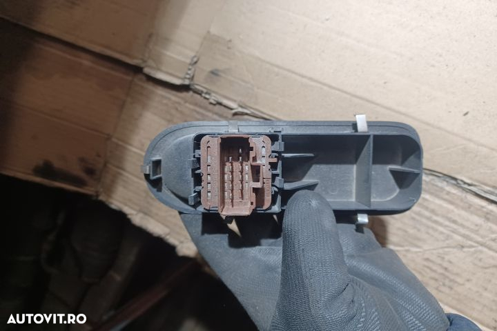 Butoane geam sofer Fiat Punto 1  [din 1993 pana  1999] Hatchback 5-usi 1.1 MT (55 hp) - 2