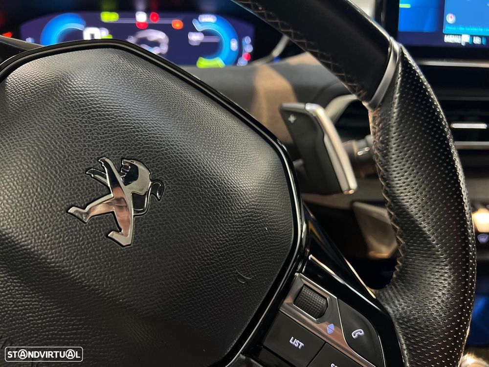 Peugeot 3008 1.6 Hybrid GT Pack e-EAT8 - 19