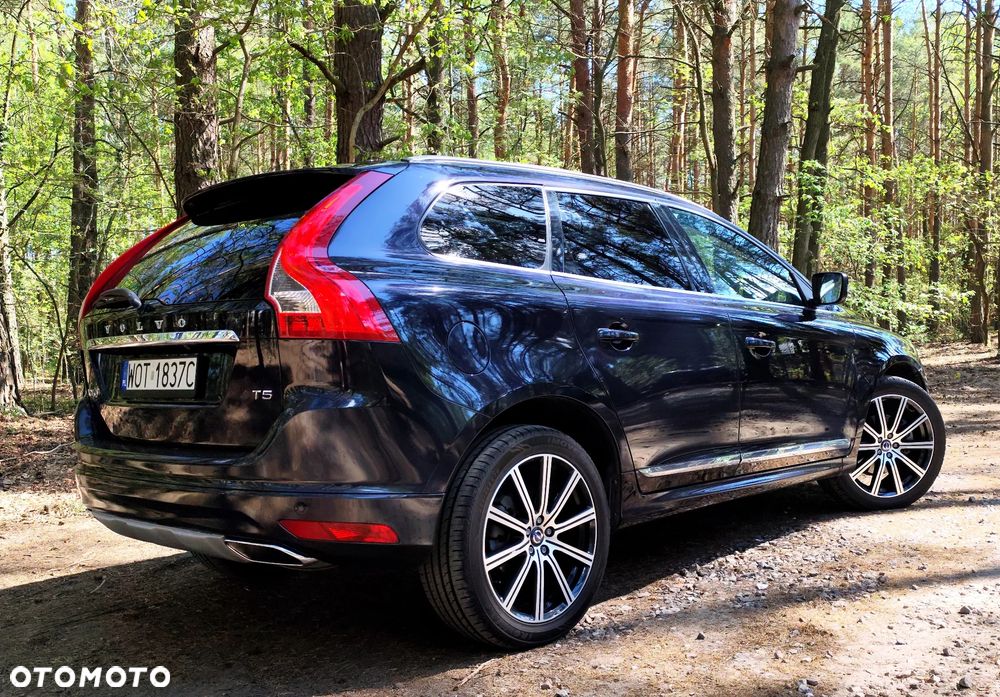 Volvo XC 60 T5 Geartronic Momentum - 13