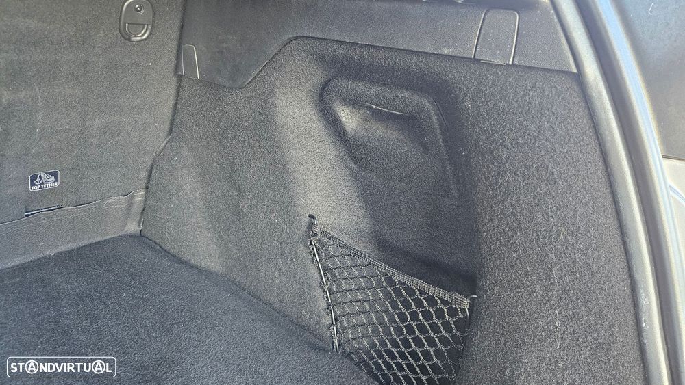 Peugeot 2008 1.2 PureTech Style - 18