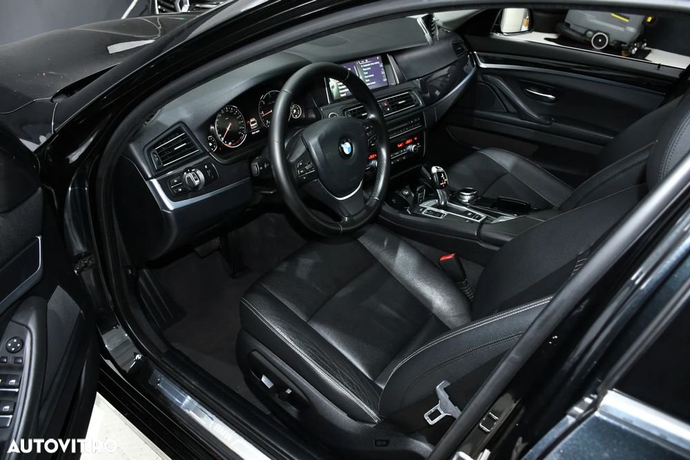 BMW Seria 5 520d - 4