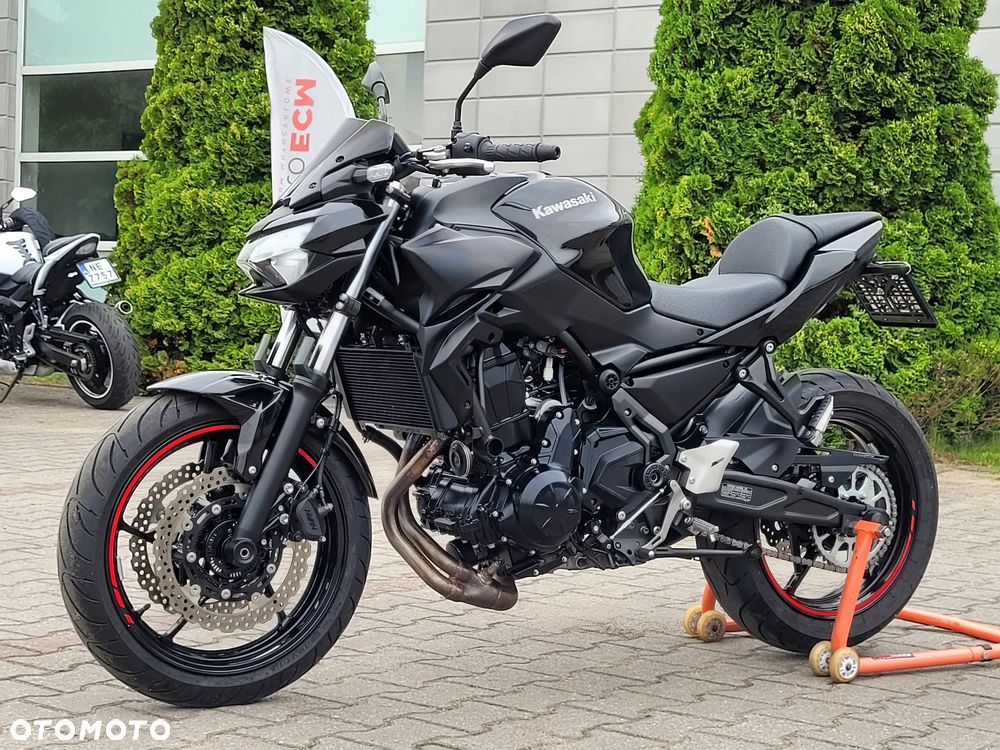 Kawasaki Z 650 - 15