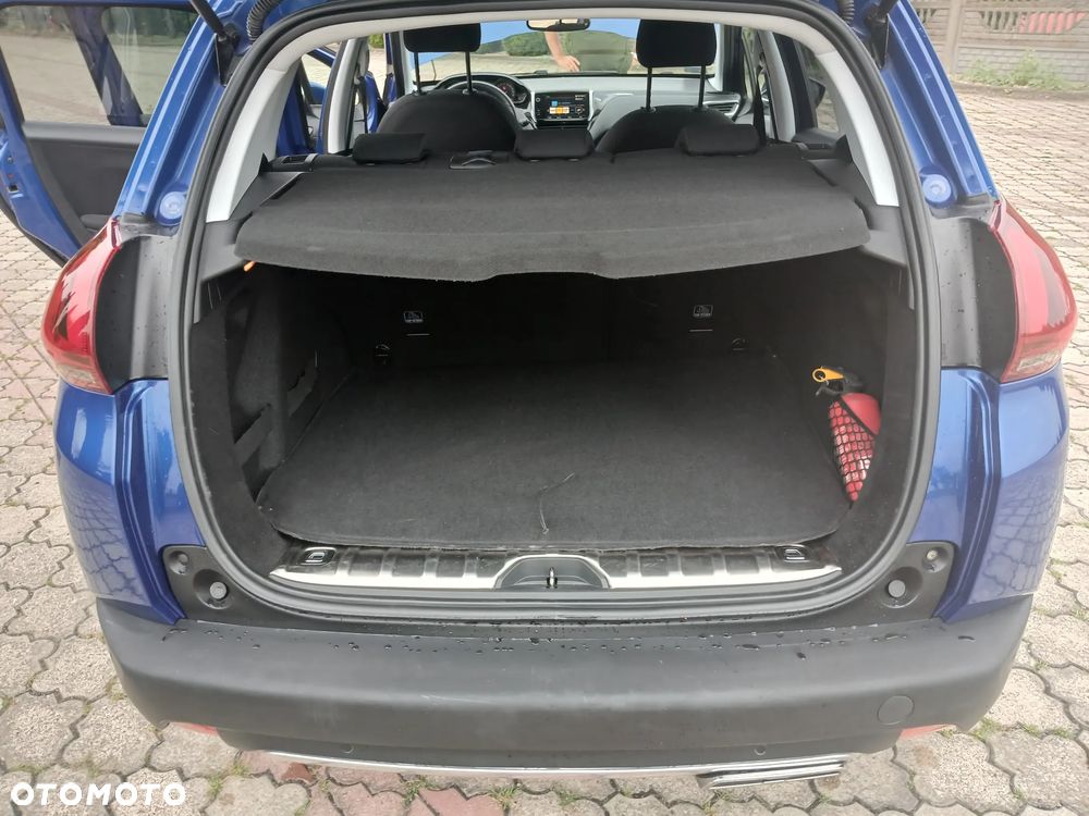 Peugeot 2008 PureTech 110 GPF Stop&Start EAT6 Signature - 9