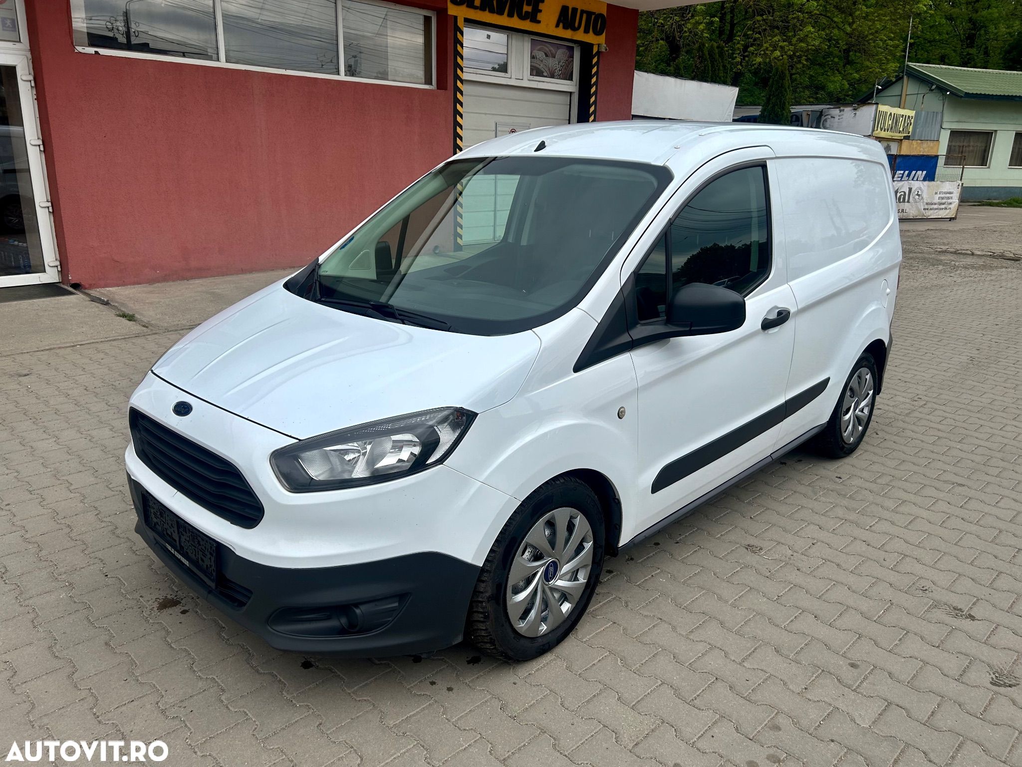 Ford Courier - 1
