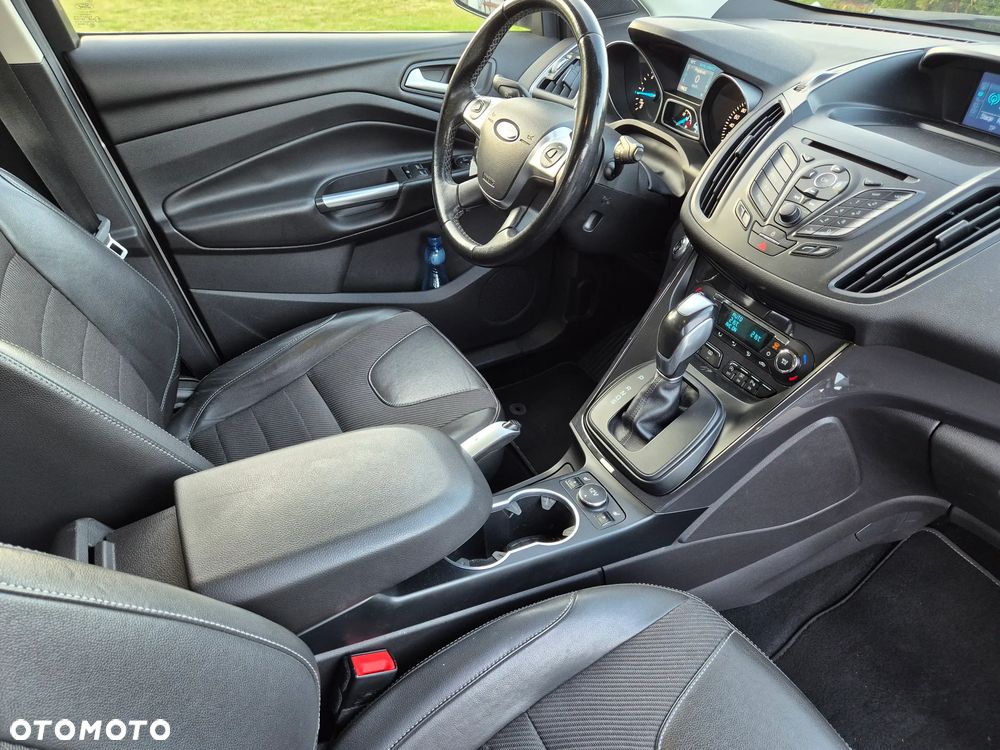 Ford Kuga - 20