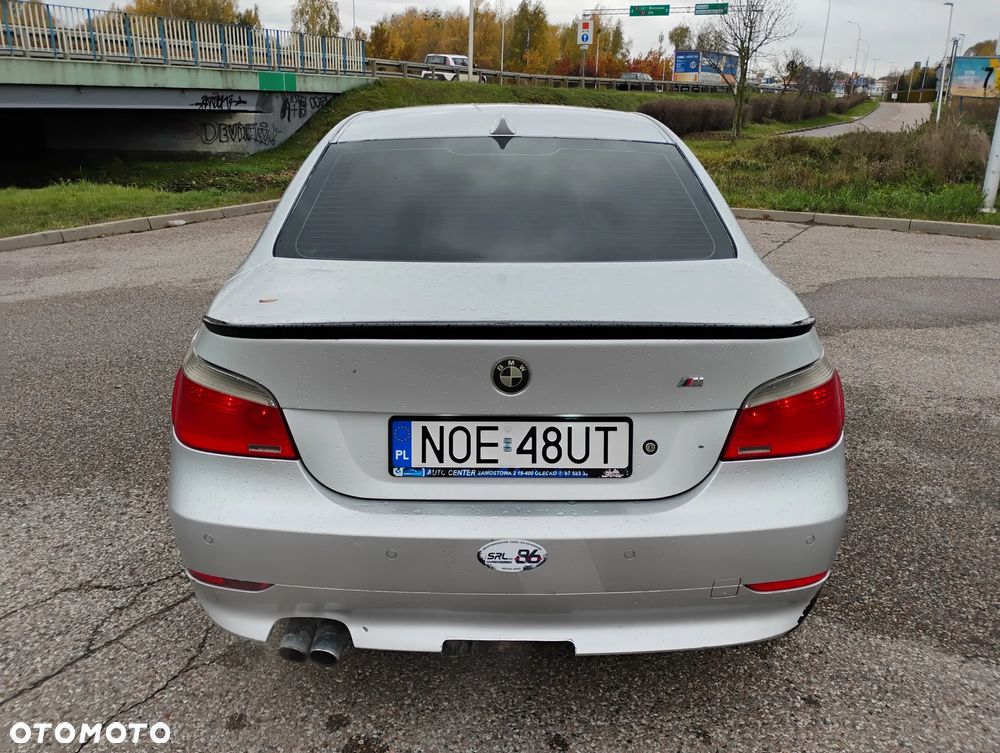 BMW Seria 5 520i - 20