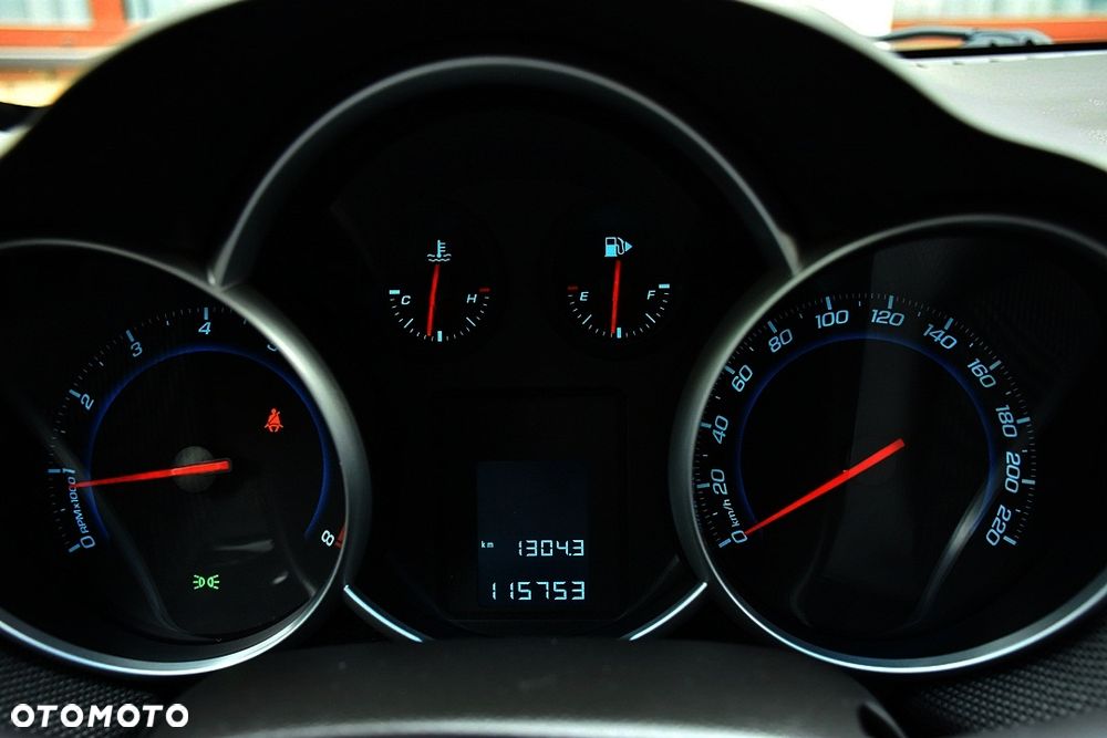 Chevrolet Cruze 1.6 LT+ - 6