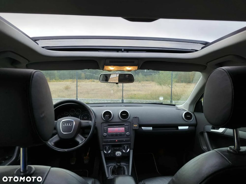 Audi A3 1.8T FSI Attraction - 8