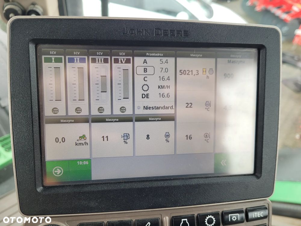 John Deere 7210R - 11