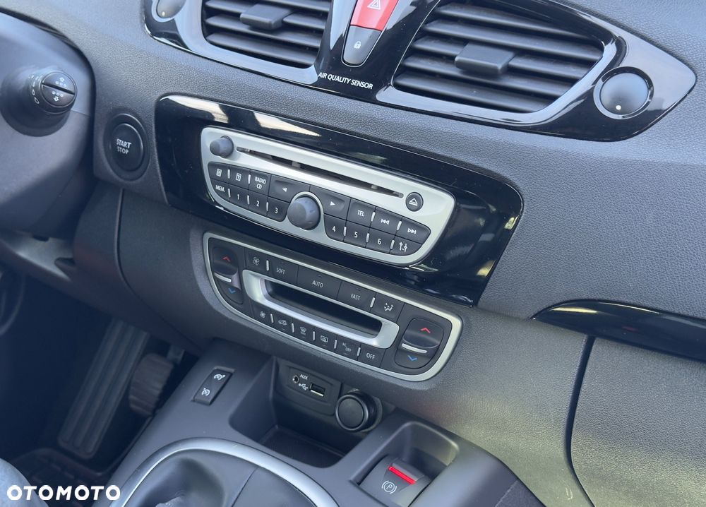 Renault Scenic dCi 130 FAP Bose Edition - 23