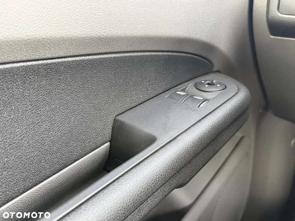 Ford Focus 1.6 TDCi Ambiente - 16