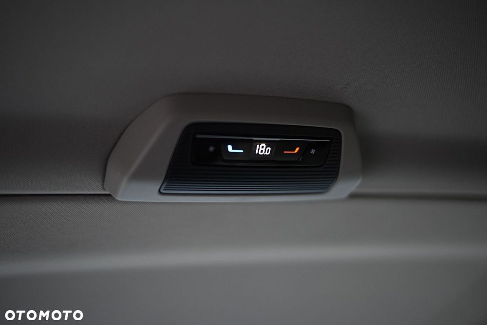 Volkswagen Multivan 2.0 TSI L2 Style DSG - 19