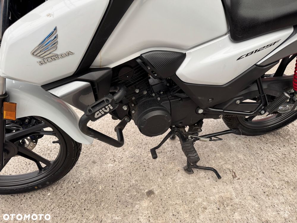Honda CBF - 13