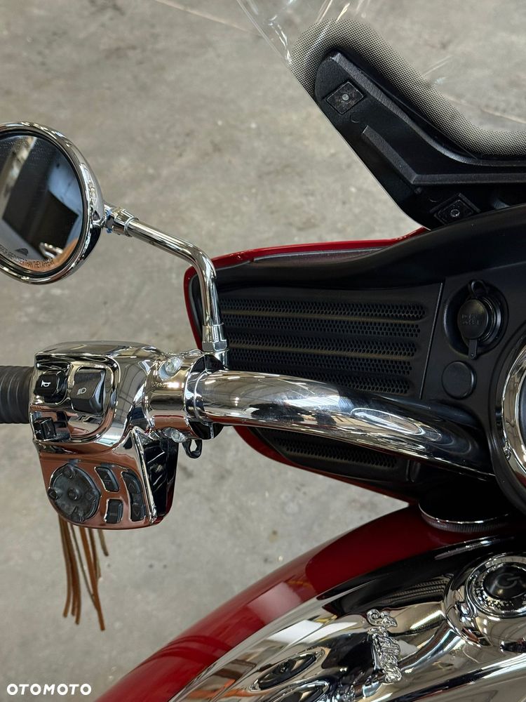 Indian Roadmaster - 4