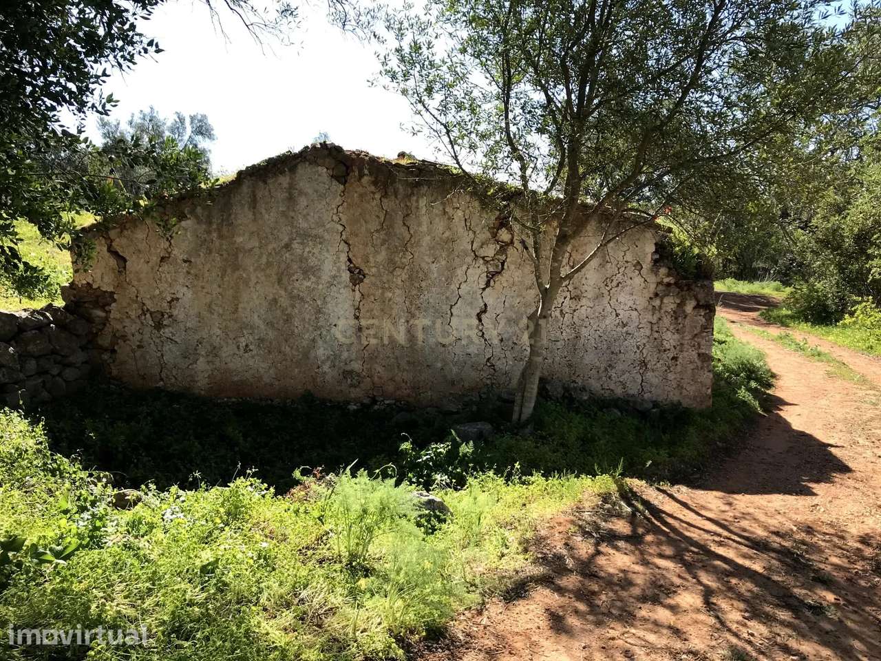Lote de Terreno com Projeto Aprovado no Cerro da Corte, Loulé - Grande imagem: 2/19