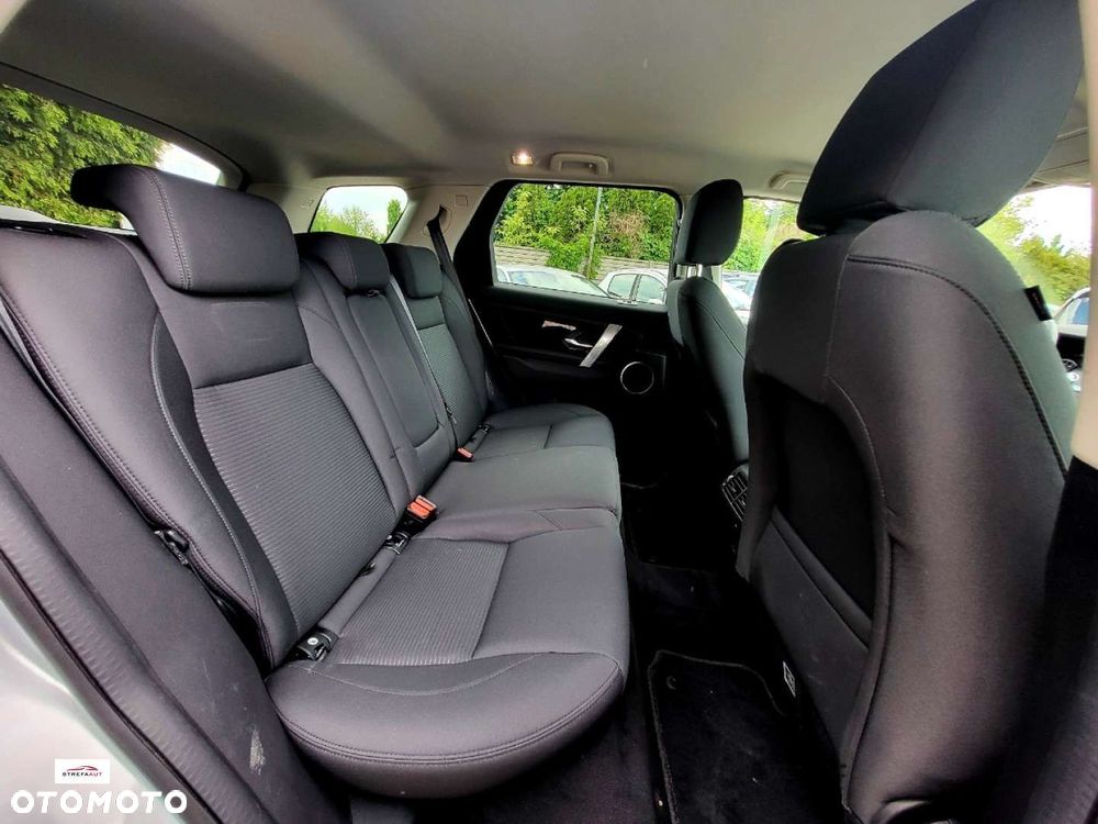 Land Rover Discovery Sport - 8