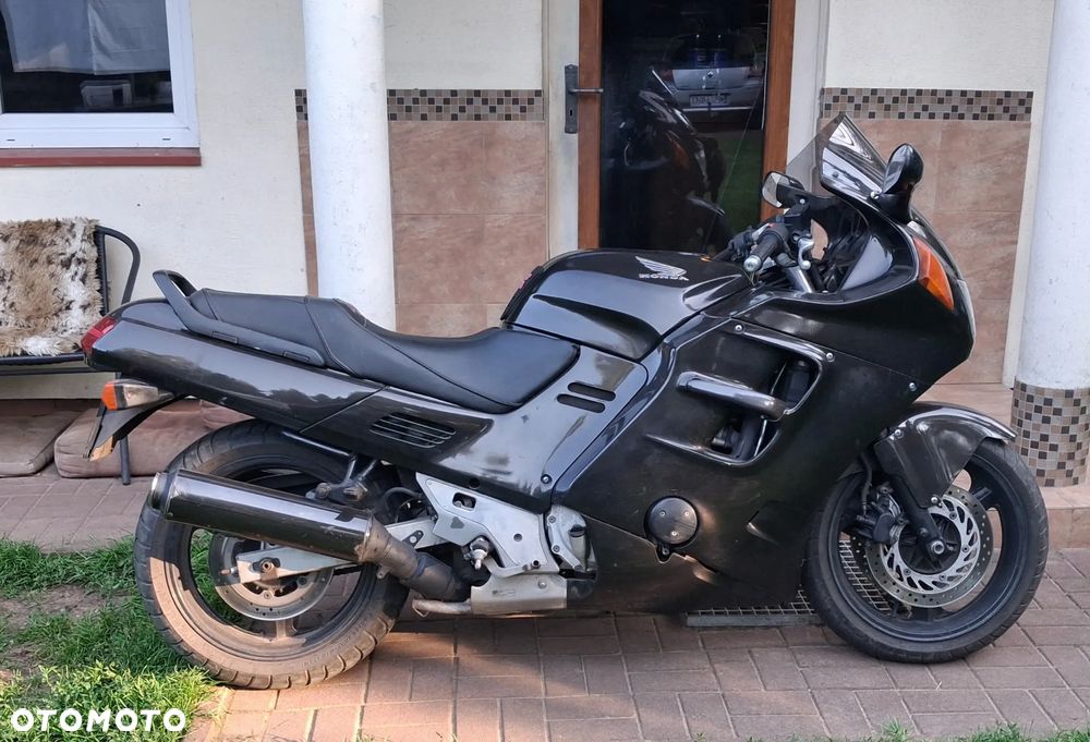 Honda CBR - 1