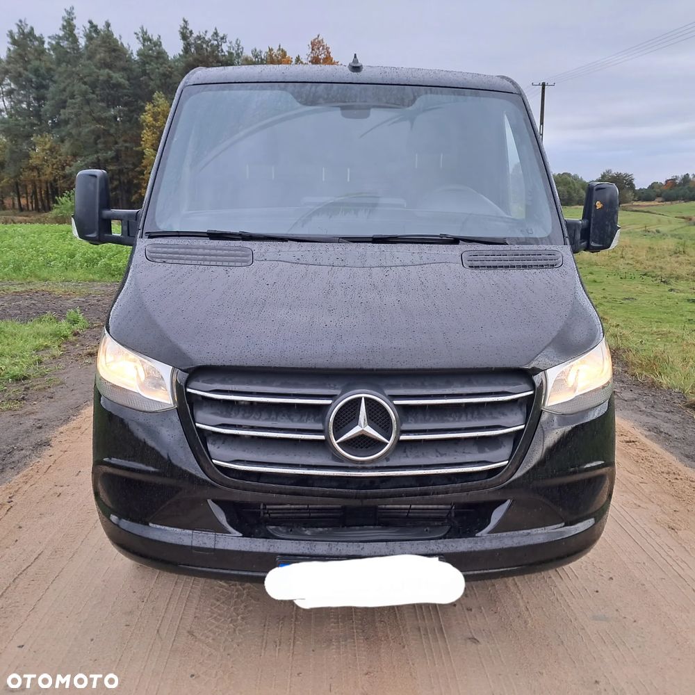 Mercedes-Benz Sprinter - 2