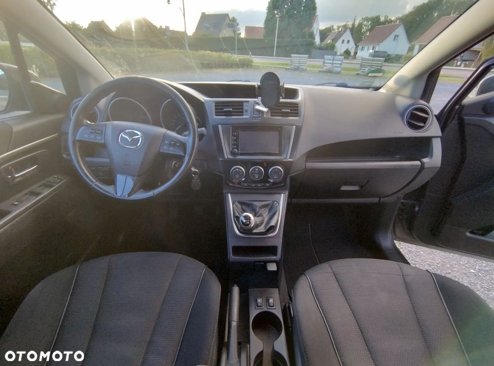 Mazda 5 2.0 Navi + - 10