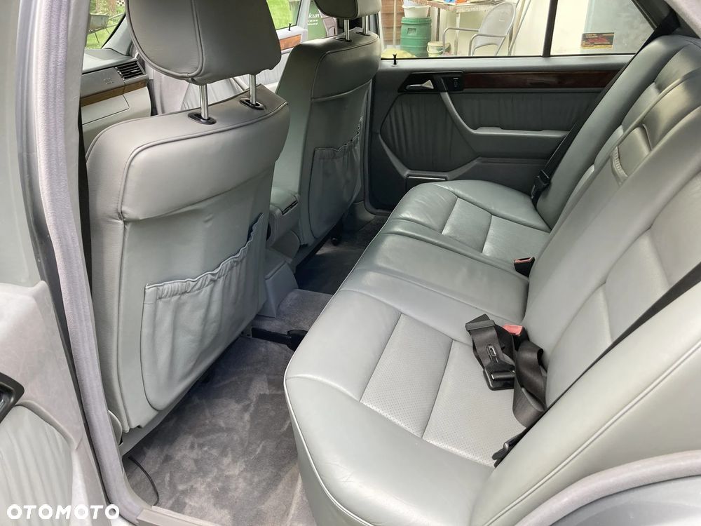 Mercedes-Benz W124 (1984-1993) - 7