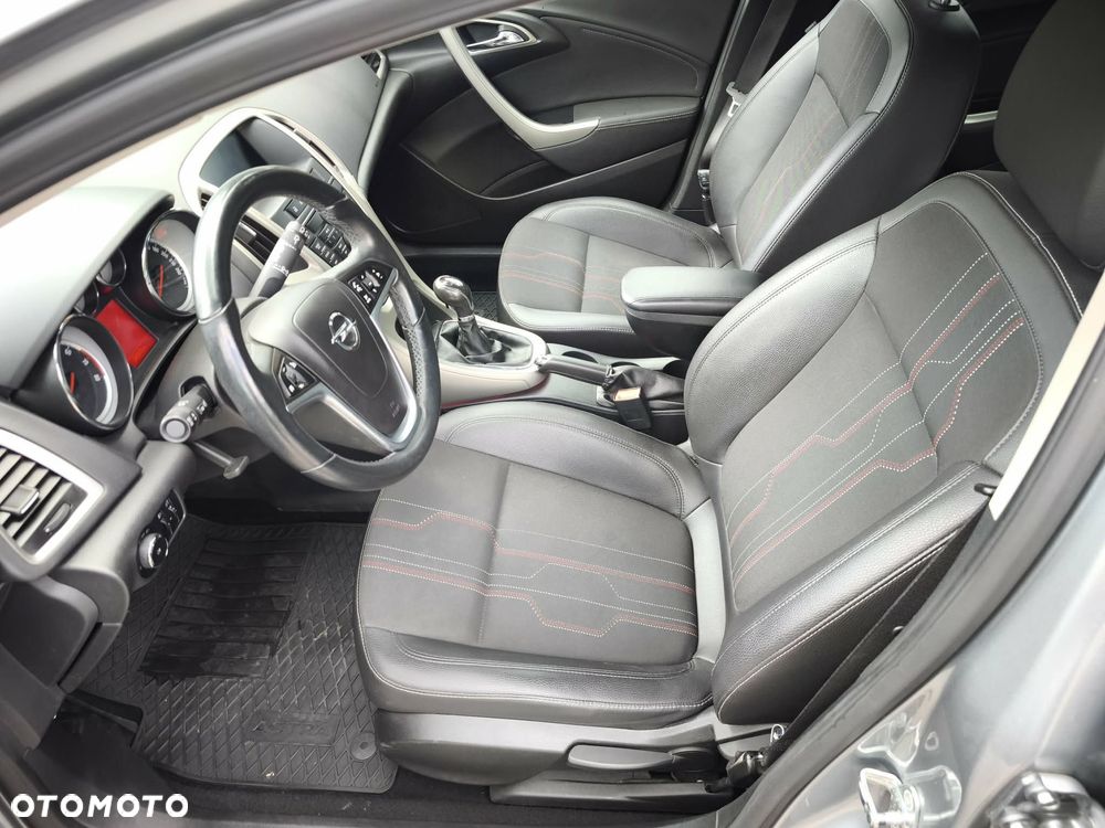 Opel Astra 1.4 T Edition 150 - 6