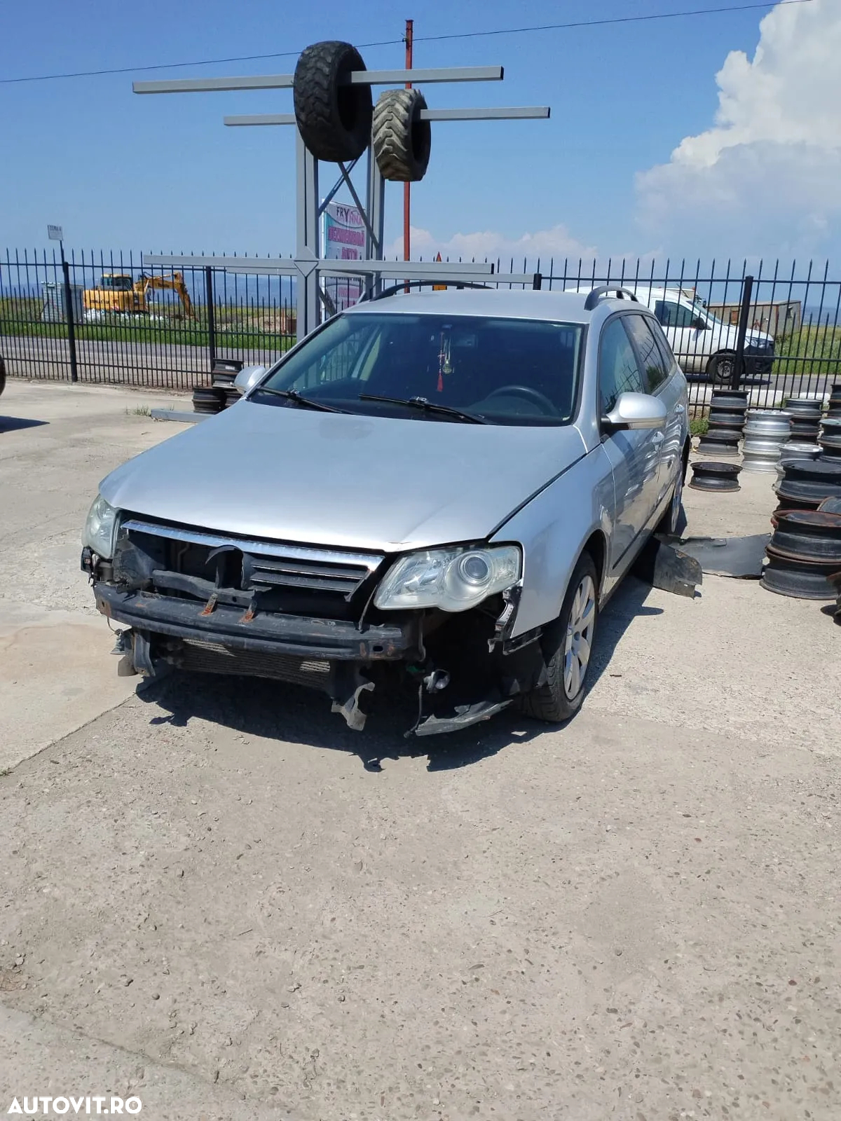 Dezmembram VW Passat B6 Break - 5