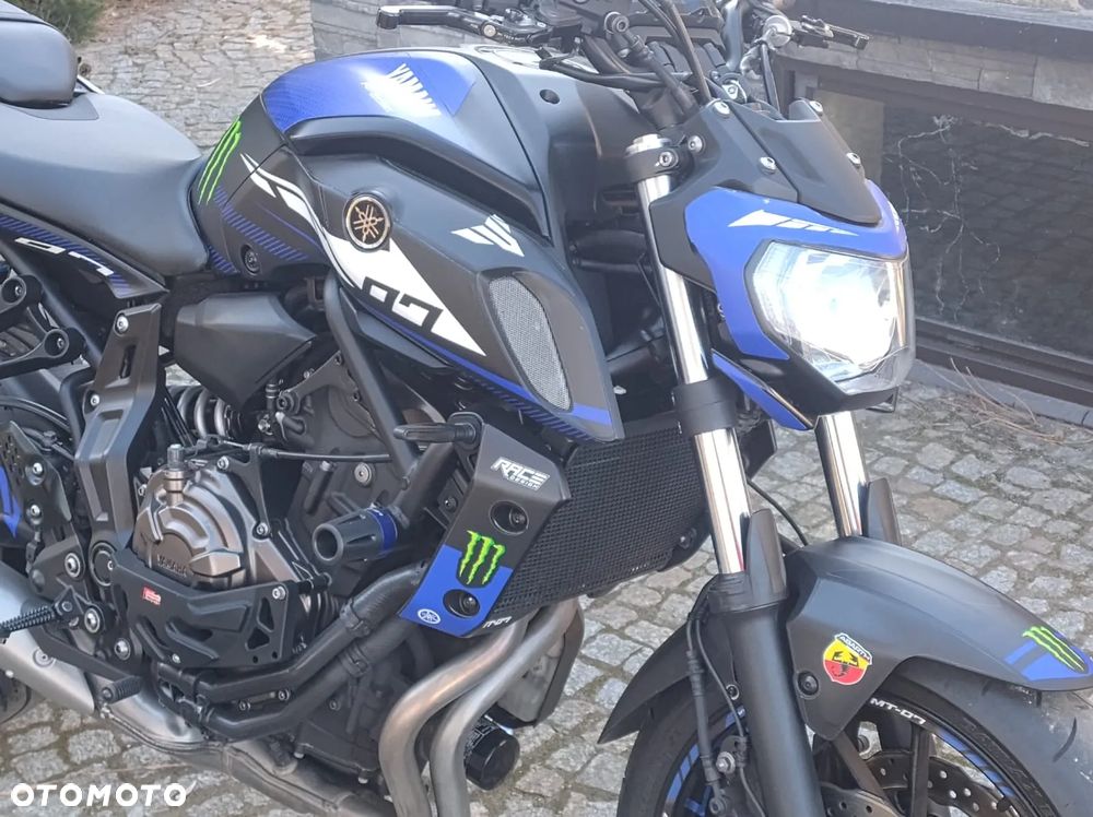 Yamaha MT - 4