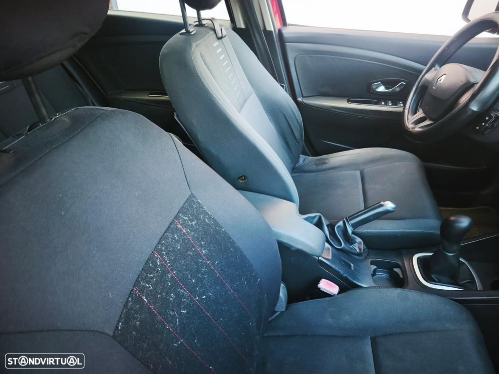 Renault Mégane Sport Tourer 1.5 dCi Dynamique - 13