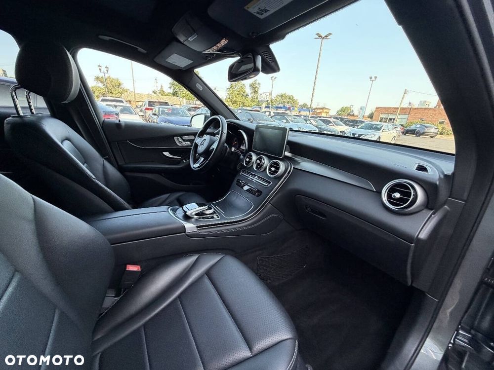 Mercedes-Benz GLC 300 4Matic 9G-TRONIC - 10