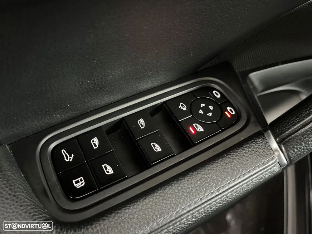 Porsche Cayenne Coupé E-Hybrid - 52