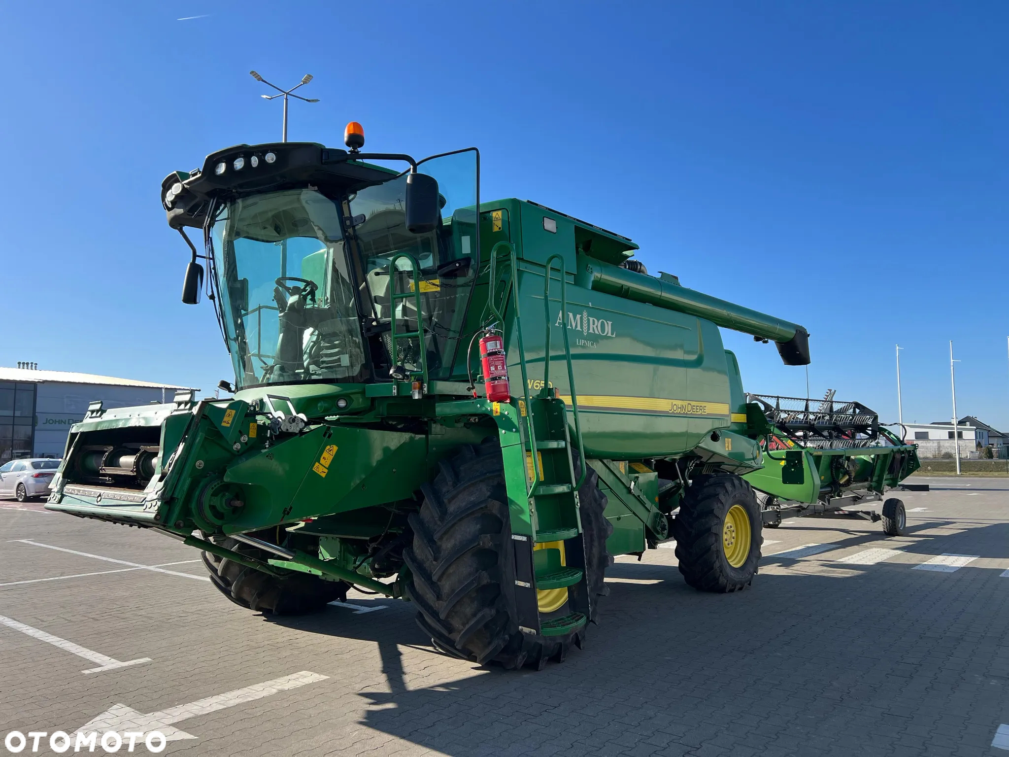 John Deere W650 - 4