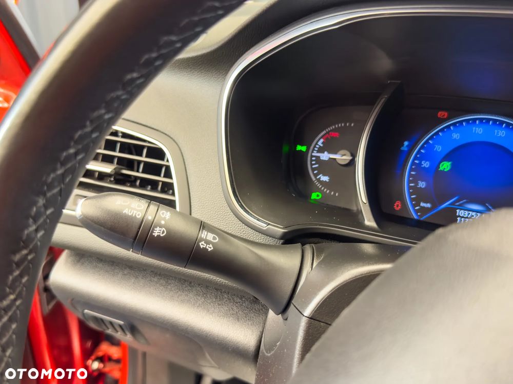 Renault Megane ENERGY TCe 130 INTENS - 35