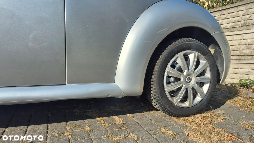 Volkswagen New Beetle 2.0 - 17