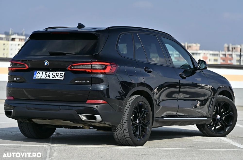 BMW X5 xDrive30d - 23
