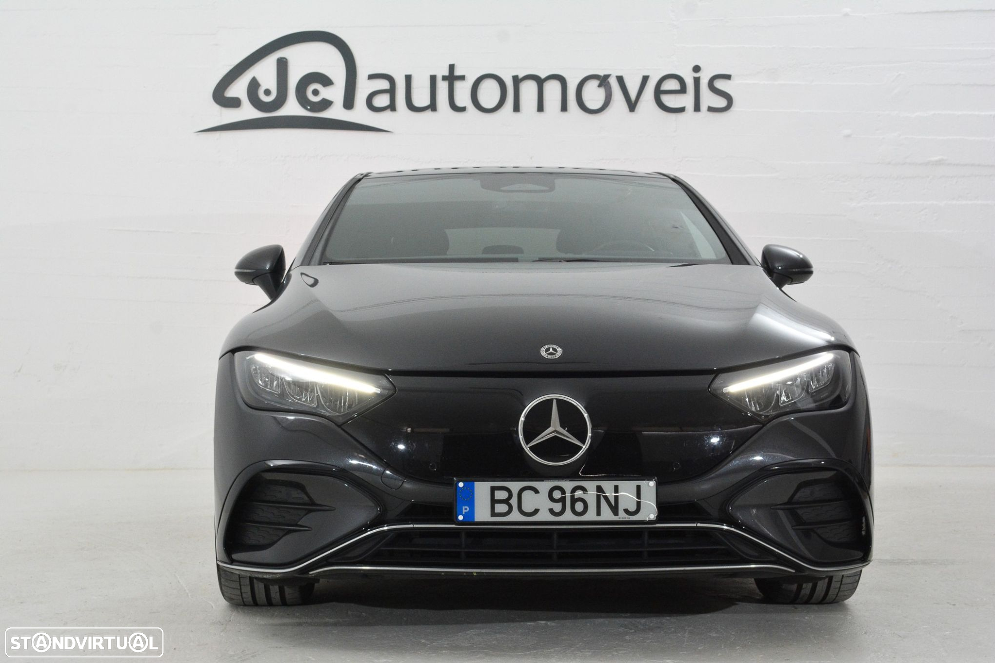 Mercedes-Benz EQE 350 - 5