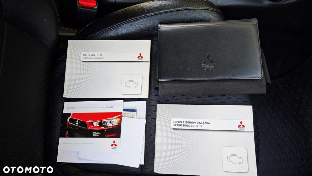 Mitsubishi Outlander 2.0 Instyle Navi 4WD CVT - 18