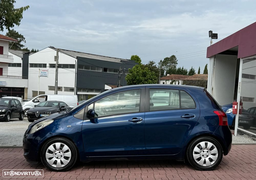 Toyota Yaris 1.0 VVT-i Cool Edition - 4