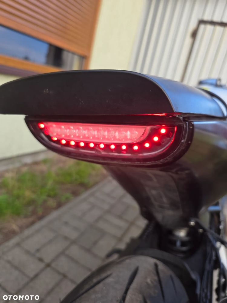 Husqvarna 701 - 10