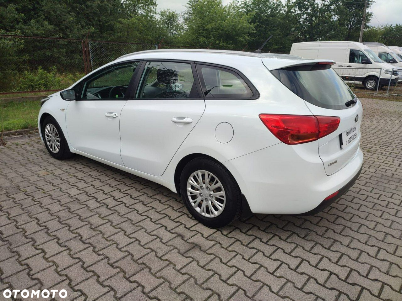 Kia Ceed - 28