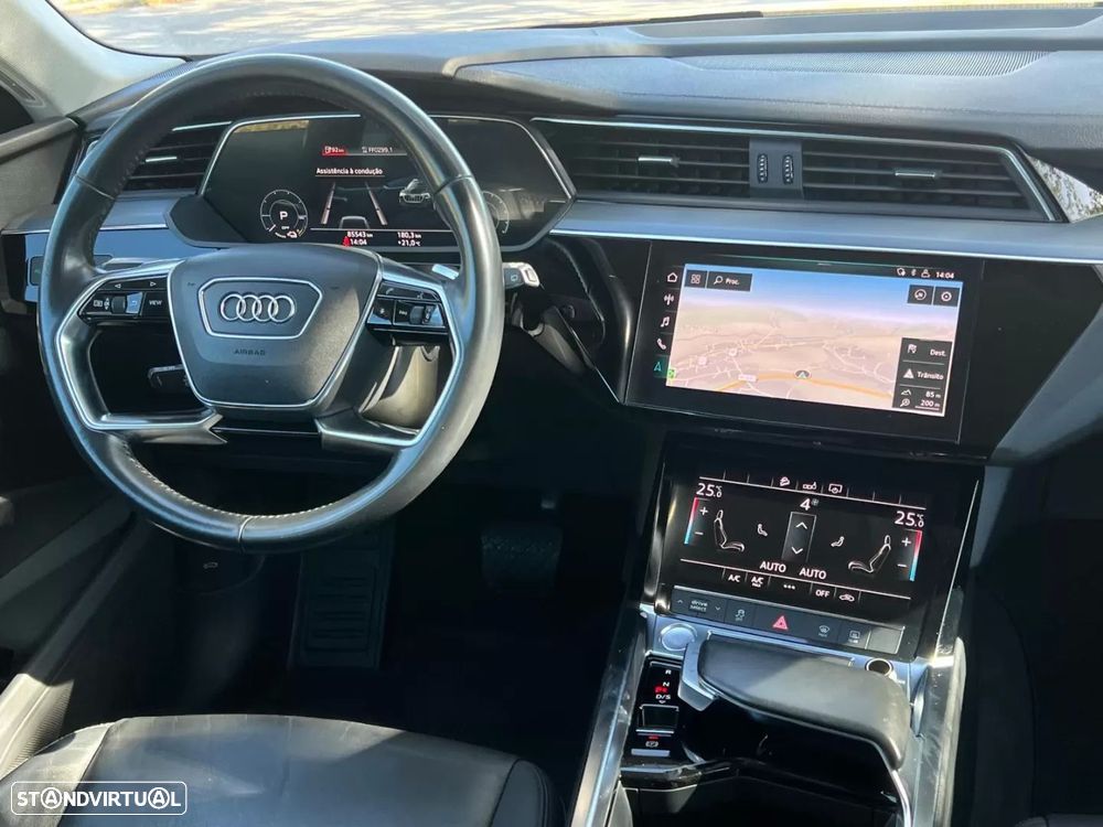 Audi e-tron - 22