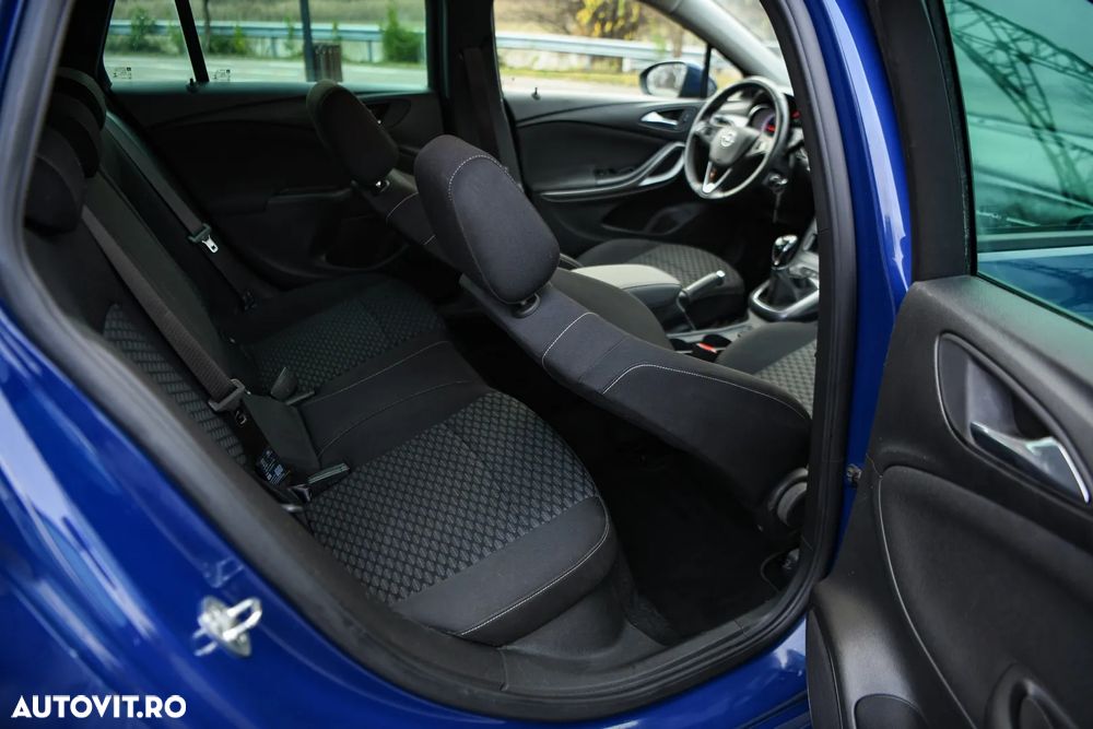 Opel Astra Sports Tourer 1.2 Turbo Elegance - 10