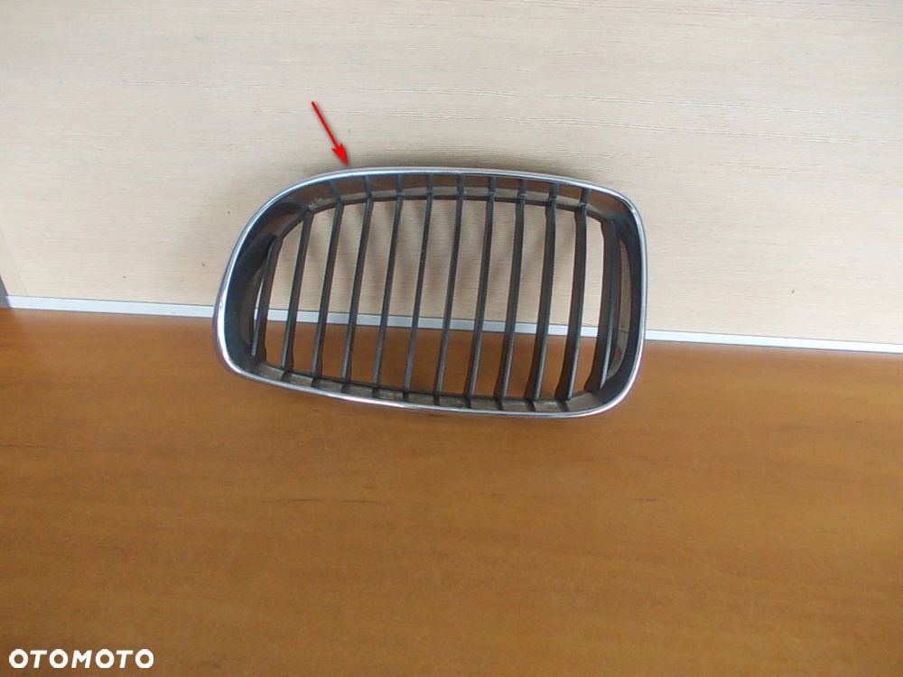 ATRAPA GRILL BMW 1 E87 LEWY - 2