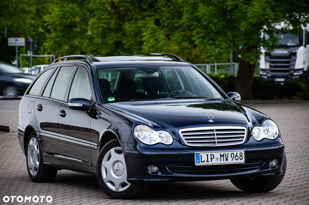 Mercedes-Benz Klasa C 180 T Kompressor Avantgarde - 22