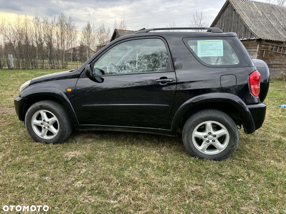Toyota RAV4 - 1