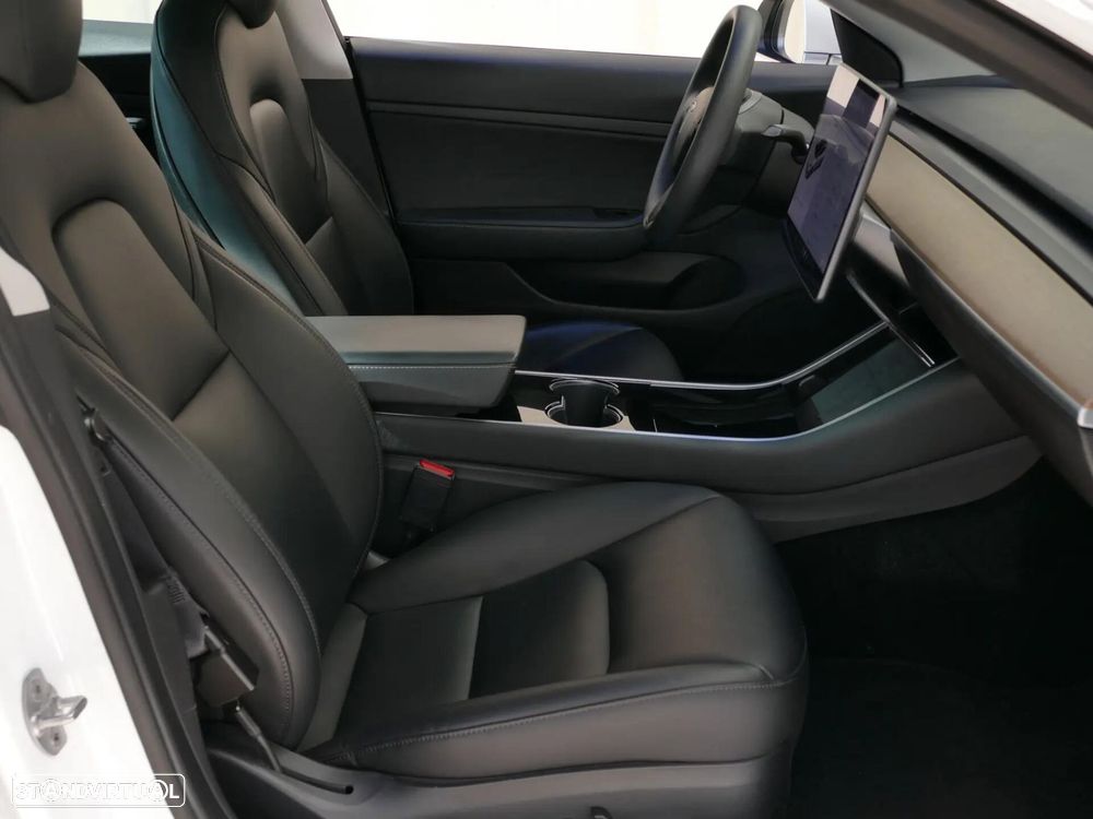 Tesla Model 3 Standard Range Plus RWD - 29