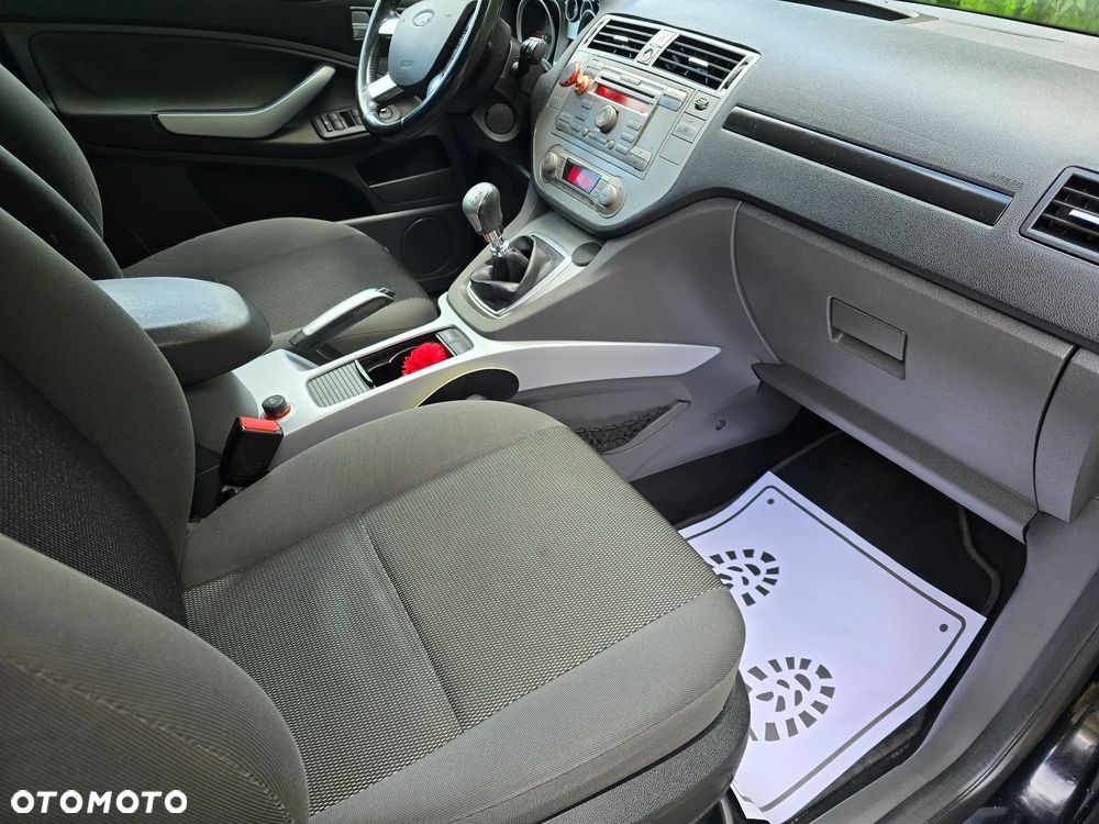 Ford Kuga 2.0 TDCi 2x4 Trend - 16