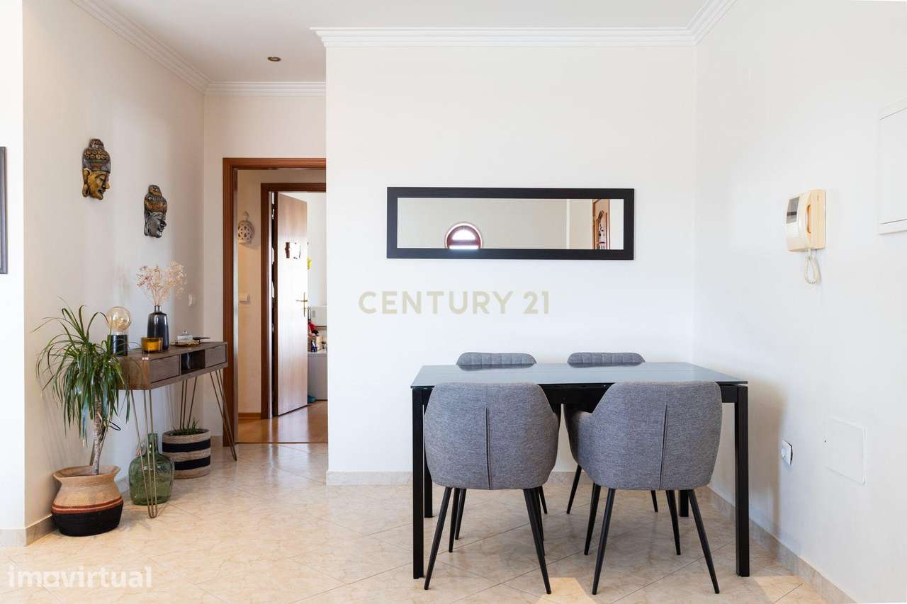 Apartamento T3 com Varanda em Barreiro - Oportunidade Única - Grande imagem: 2/18