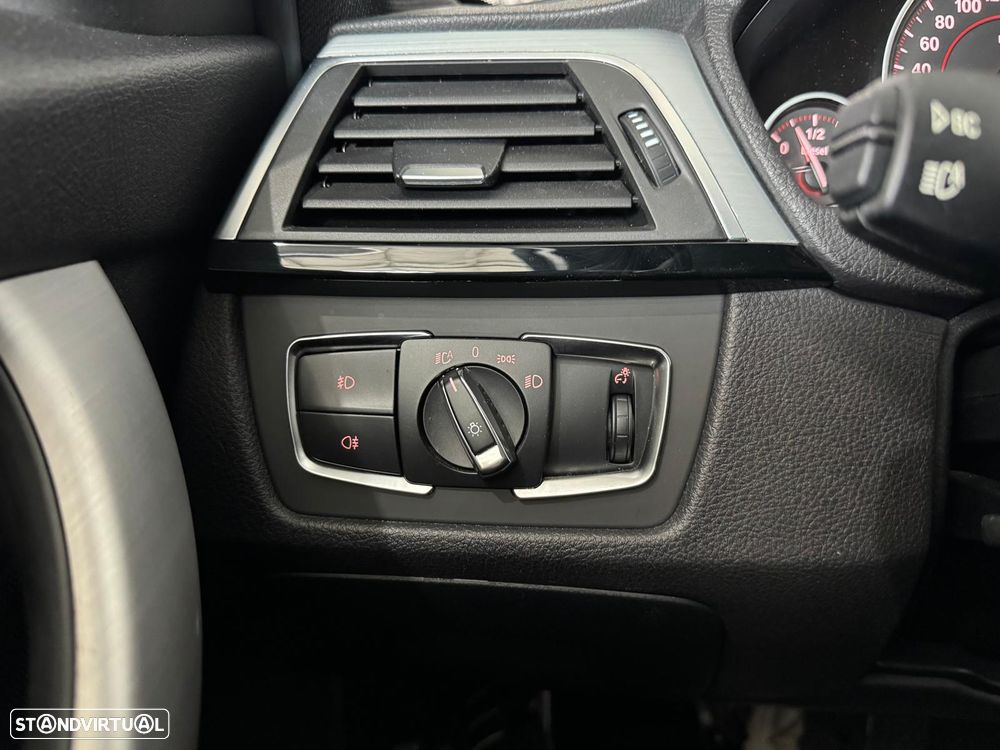 BMW 320 d xDrive Pack M Auto - 15